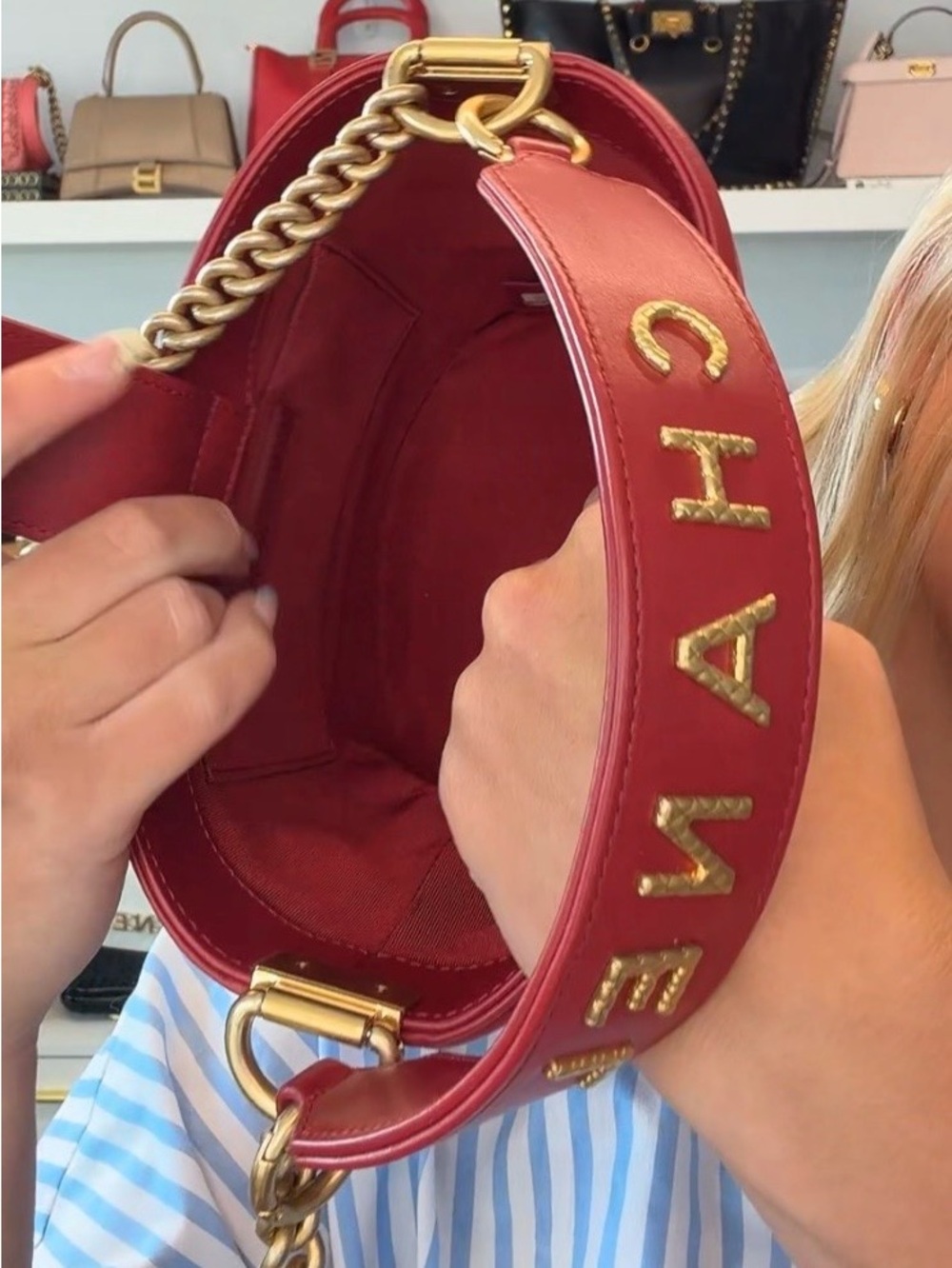 Chanel Boy Bucket Bag - Picture 6 of 8